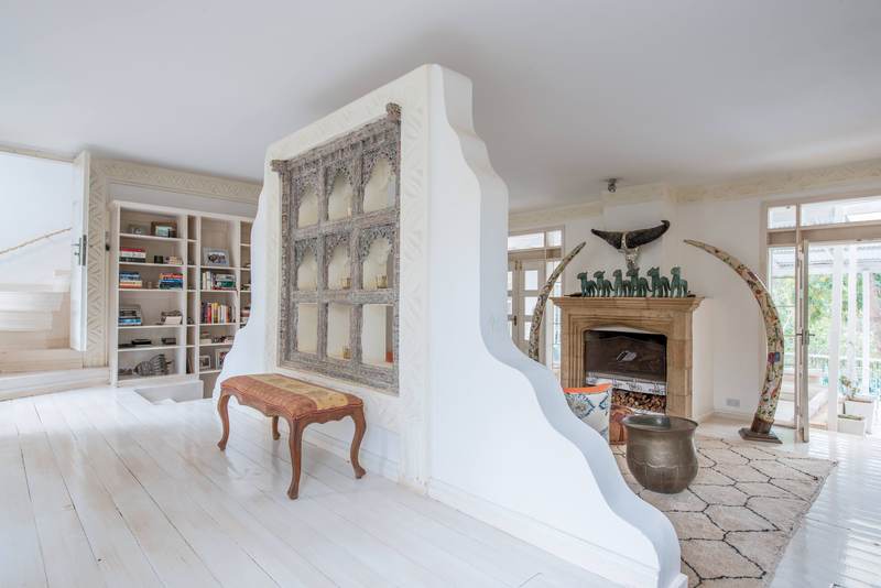 The Karen Manor - Gallery 13